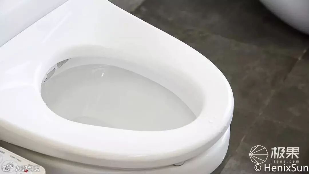 「体验」坐下就暖的马桶盖,还能顺便做水疗!给你“暖冬式”如厕体验!