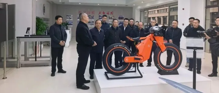 聚势合赢 | <em>达州</em>市人大常委会副主任王成一行莅临聚智（<em>达州</em>）示范工厂