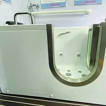 能不能洗？怎么洗？多少钱？有啥标准？给老人助浴这件事，这次给你说明白