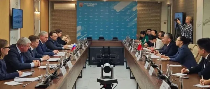 罗占辉总领事赴阿尔汉格尔斯<em>克州</em>访问考察