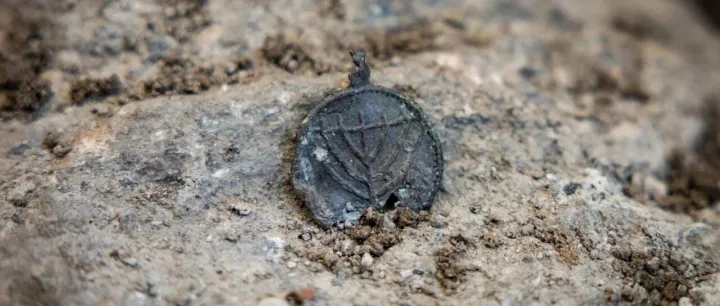 这个光明节期间，奇迹和英雄以各种形式出现