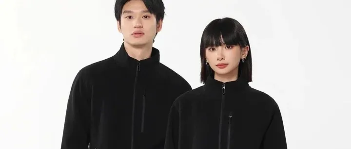 震惊！这件印字卫衣竟让整个秋冬都“炸锅”了