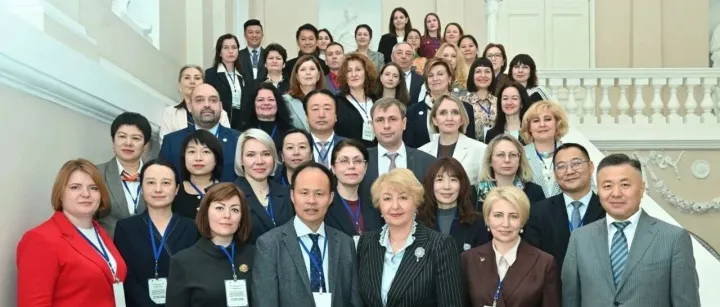 陈志刚出席第二届俄中旅游与酒店管理人才培养国际研讨会