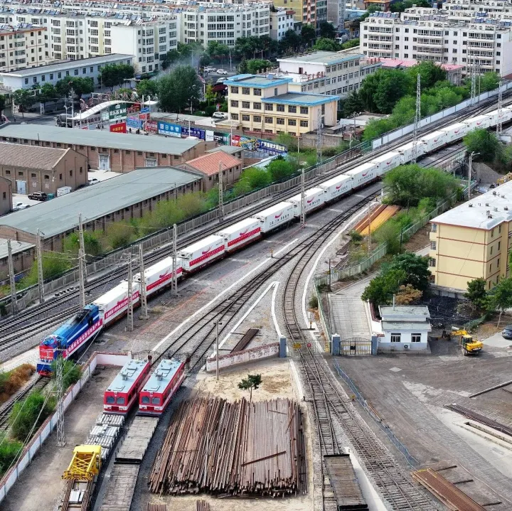 200吨<em>定西</em>马铃薯乘冷链班列直抵东南亚