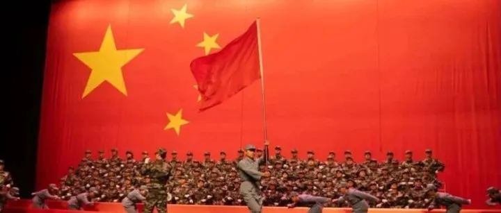 歌声嘹亮颂黄河，团结拼搏创佳绩——网络空间安全学院、集成电路学院与医学院联队荣获“一二九”歌咏比赛一等奖