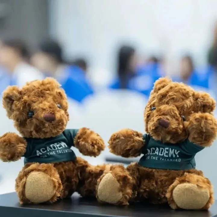 全新課程上線！- 「菁英聚 · 港大」全球優秀中學生精英計劃