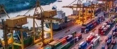 前11月我国港口完成货物吞吐量167.5亿吨，集装箱吞吐量3.2亿标箱