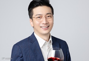 13-沪尚酒叔 小叔陈卓尔.png