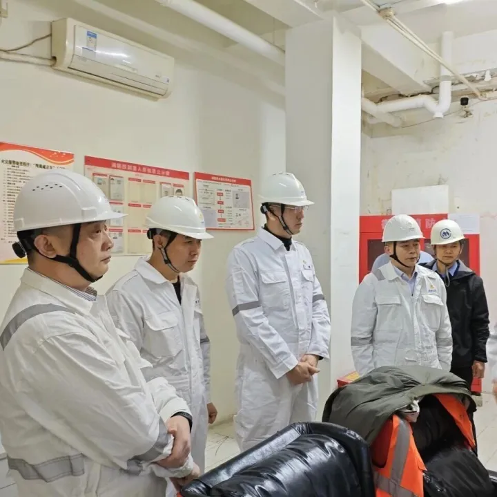 丁磊带队检查消防安全工作