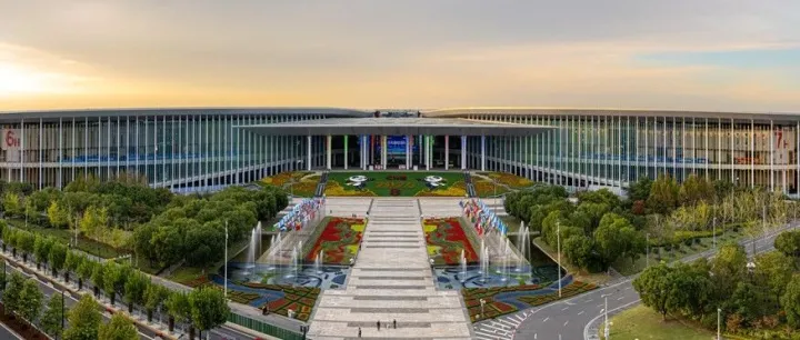 【八年同行，数智护航：富勒科技助力进博会餐饮保障工作圆满完成】