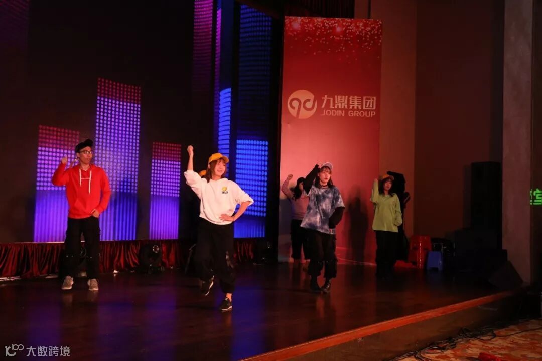 开场舞.JPG