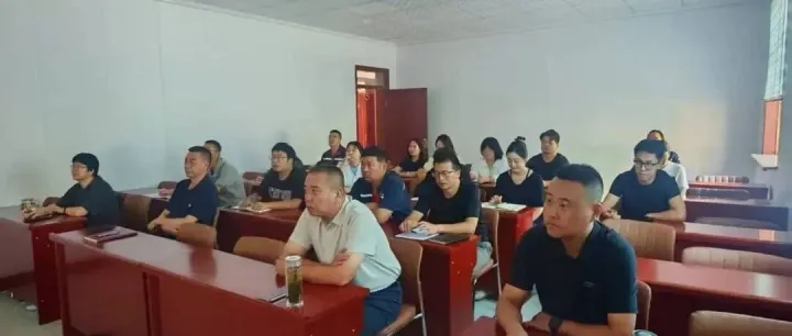 铭记历史 砥砺前行 张掖捷安物流公司组织观看抗战胜利80周年纪念大会