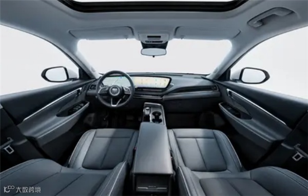 不输新势力！全新别克E5内饰官宣：标配30英寸曲面大屏