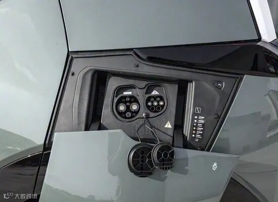 内饰布局变化大 2026款极氪X实车曝光