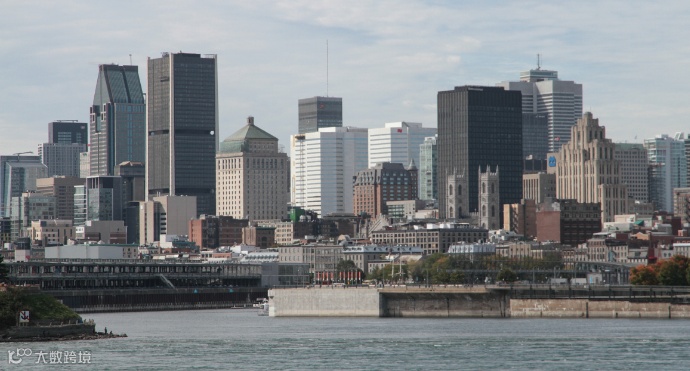 加拿大家庭移居