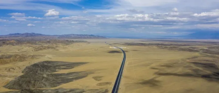 铁建投资两高速公路项目获评“中国铁建资产运营管理标杆项目”