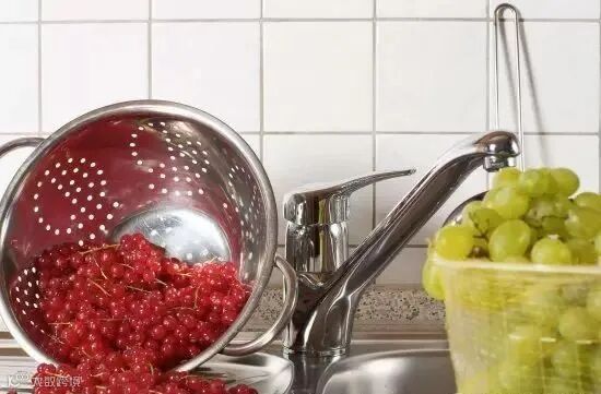 喝剩或过期葡萄酒的10大妙用