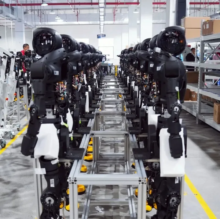 蓝思智能新园区人形机器人首批量产交付