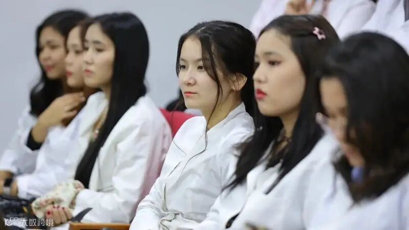 助学金上涨、免费职业教育扩容：9月起哈萨克斯坦将有哪些变化？