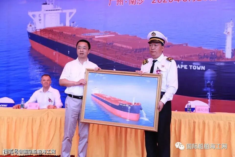 点击进入看图评论