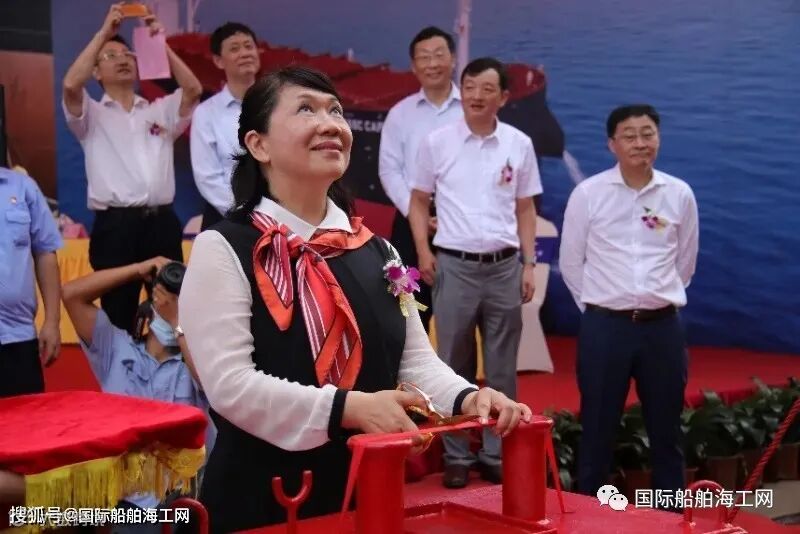 点击进入看图评论