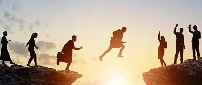 【2026元旦外贸全景：政策锚定新质生产力，通道与订单双向突破】】