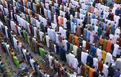 如此有信仰的穆斯林，为何屡屡遭到人们的仇视？|清真寺|穆斯林|穆罕默德_新浪新闻