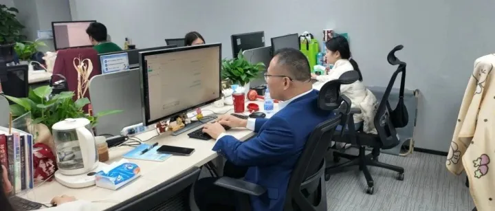 <em>客户</em>信赖 值得托付：快递100以高质量<em>客户服务</em>践行承诺