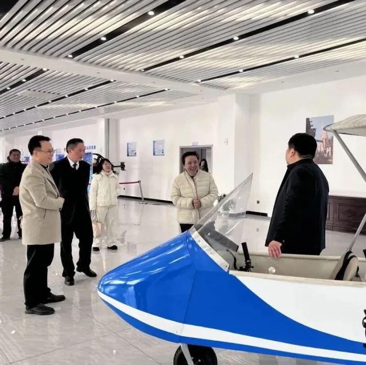 江西省政协领导莅临博迅考察指导