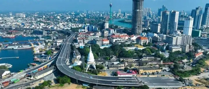 如何查询斯里兰卡公司的信用文件和信息？