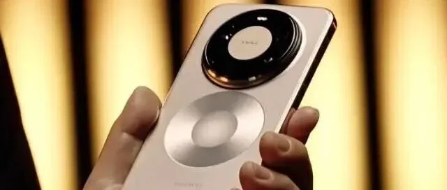 【潞城金威华为】实力破圈！年度旗舰华为Mate80系列预订开启！预订尊享12重豪华大礼！