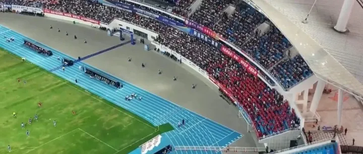 数字鹰无人机赋能连云港赛事安保 科技之翼护航苏超赛场