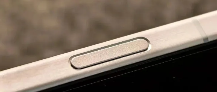 荣耀X80首曝！10000mAh，1399起？