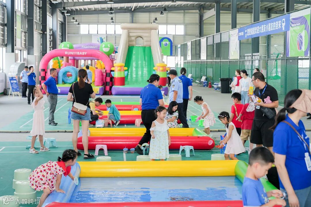 20220829楚能员工团建活动-游三峡 (3).jpg