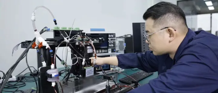 企业动态 | 央视《实业精神》栏目聚焦环峪科技低碳数智染色技术