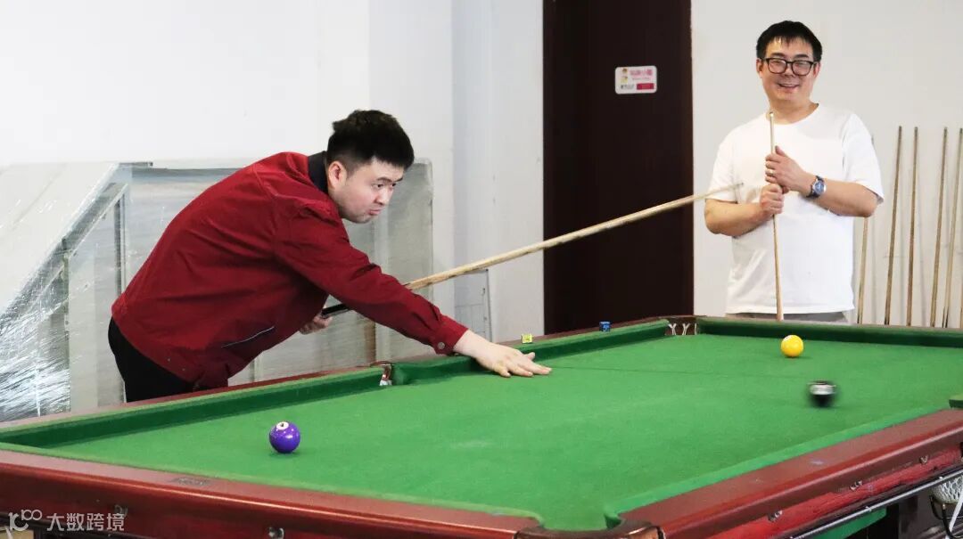 台球1.jpg