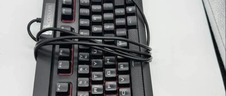 Corsair <em>K68</em> 机械键盘 Cherry MX Red 红轴 有线 防泼溅