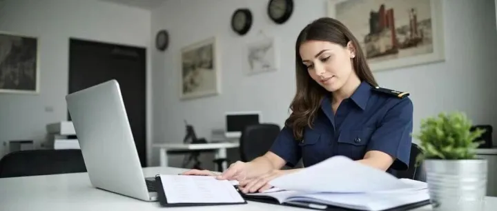 一文读懂印尼THR发放规则与常见问题