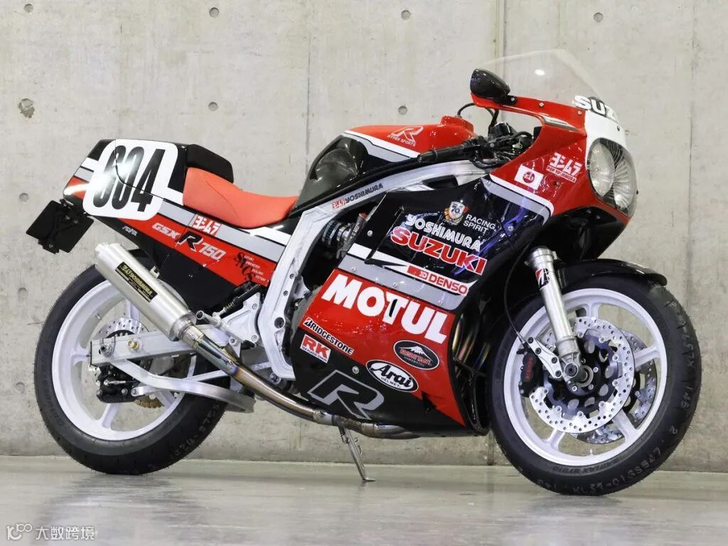 外觀含LOGO 全部皆以塗裝方式重現。並非完全復刻當年樣式，而是經過巧妙的現代化重新演繹。（攝影：谷田貝洋曉）