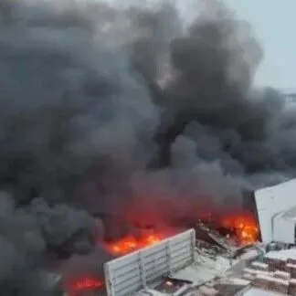 货代巨头11000平米海外仓突发大火，一夜成废墟！原因竟是……