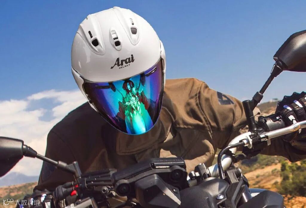 Arai「VZ-RAM」是一款使用便利的四分之三型(半罩式)安全帽，卻是結合了全罩技術的安全性與舒適性，屬於高階帽款中的上乘之選。