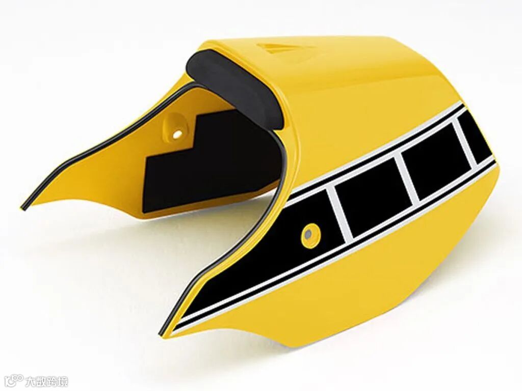 單座蓋（黃色）：3 萬 7400 日圓 配合車身配色與圖形設計的單座蓋。可實現更具統一感的風格。