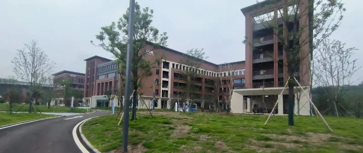 校園聯(lián)網(wǎng)智能門鎖怎么選？選擇lora版本還是選擇wifi版本？