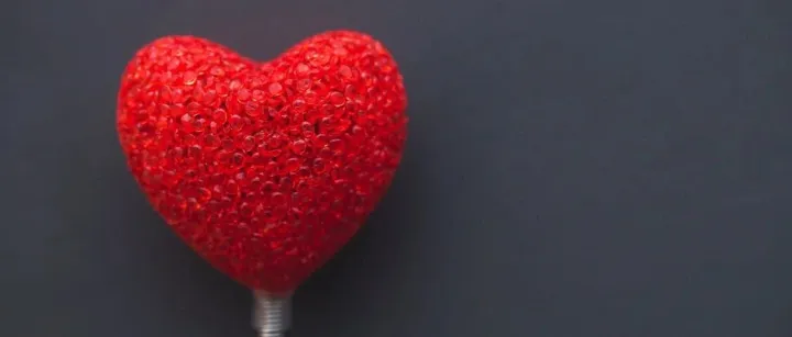 李亚鹏式的“情怀大于能力”，不是悲剧