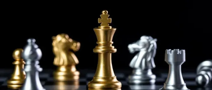 60岁“老太保”顾越跨界履新！赵明浩卸任，华泰保险开启新局