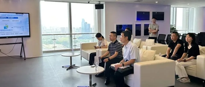 四川省同城化辦公室專職副主任白帆一行蒞臨成資協(xié)同創(chuàng)新總部基地調(diào)研