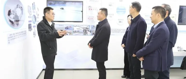 杭州市委常委、秘書長朱華一行調(diào)研亞太集團