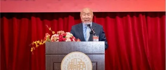 根在潮州，伯乐、姻亲与榜样！香港首富李嘉诚背后的庄氏家族传奇
