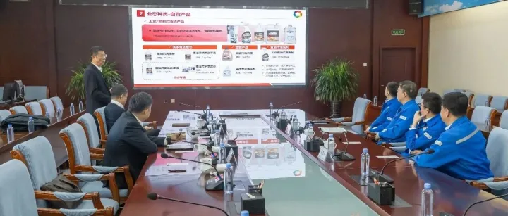 公司領(lǐng)導(dǎo)到中國石油<em>大慶</em>石化公司工作拜訪