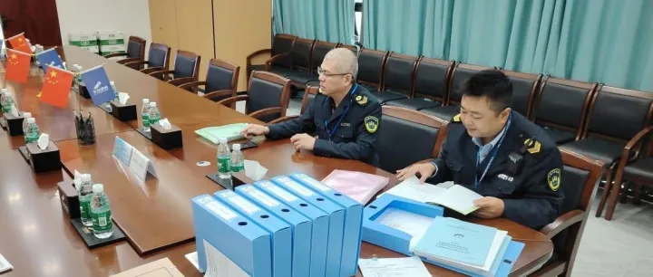 合浦县卫健局行政执法大队莅临公司检查指导职业健康管理情况